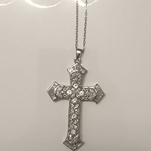 Sparkling Silver Cross Pendant Necklace